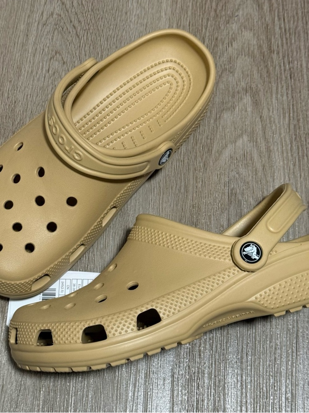 Crocs Classic Clog Slip-on Shoes Unisex Beige Tan New